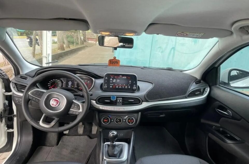 Fiat Egea (Tabletli) Torpido Koruması Siyah 2015-2020 Modellerine Uygun Torpido Halısı